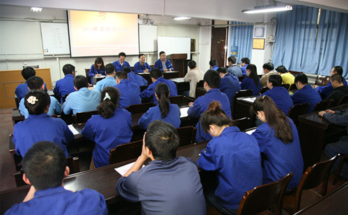 公司團(tuán)委召開2013年度五四表彰會(huì)
